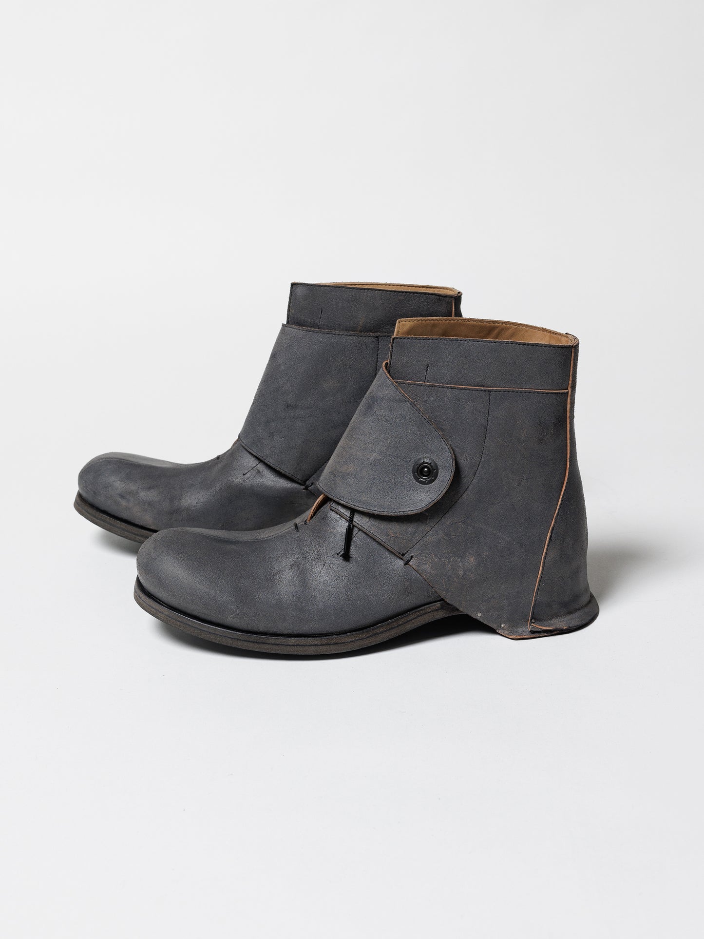 
                  
                    [ISO] camel leather boots
                  
                