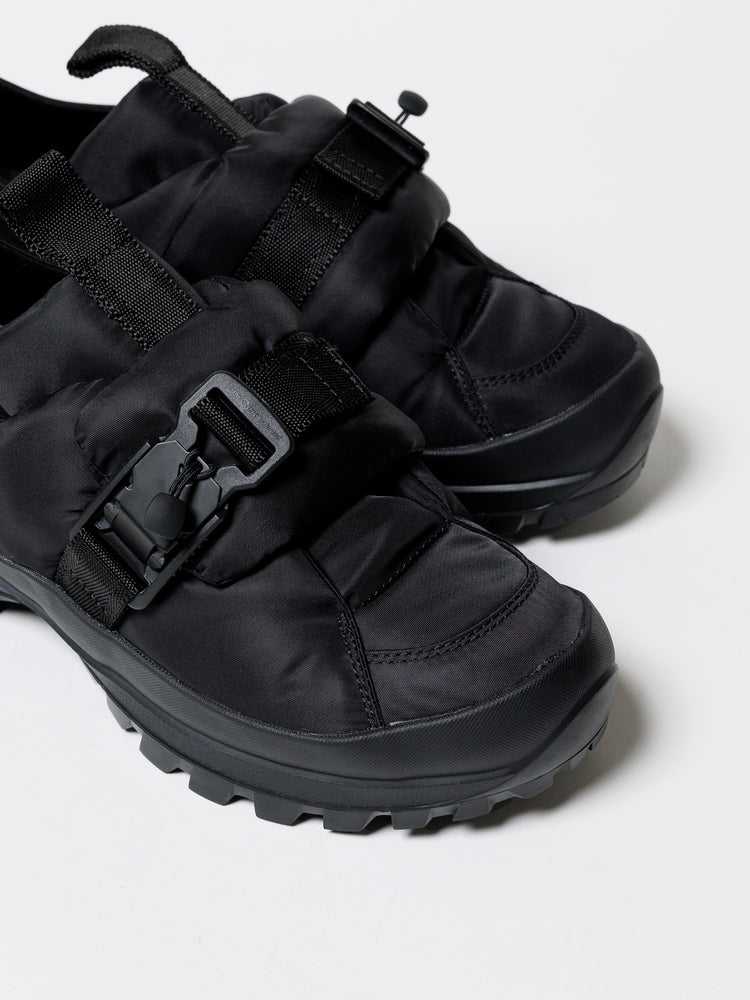 
                  
                    Nylon puffer sneakers
                  
                