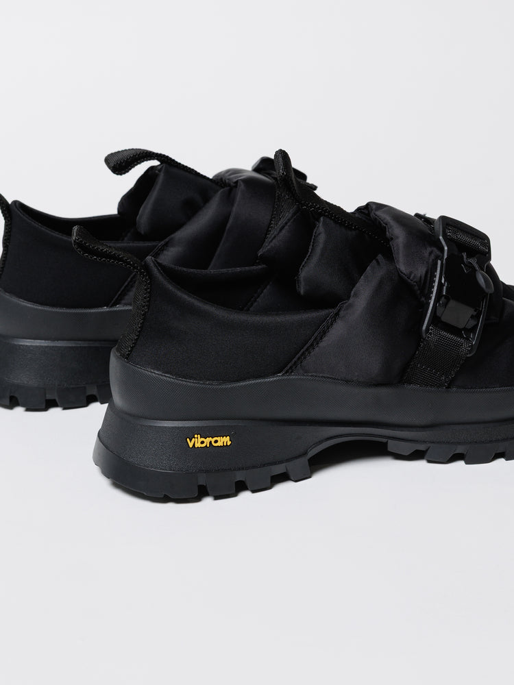 
                  
                    Nylon puffer sneakers
                  
                