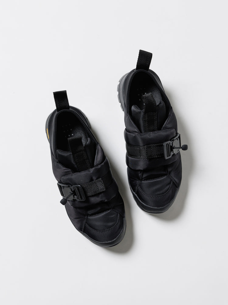 
                  
                    Nylon puffer sneakers
                  
                