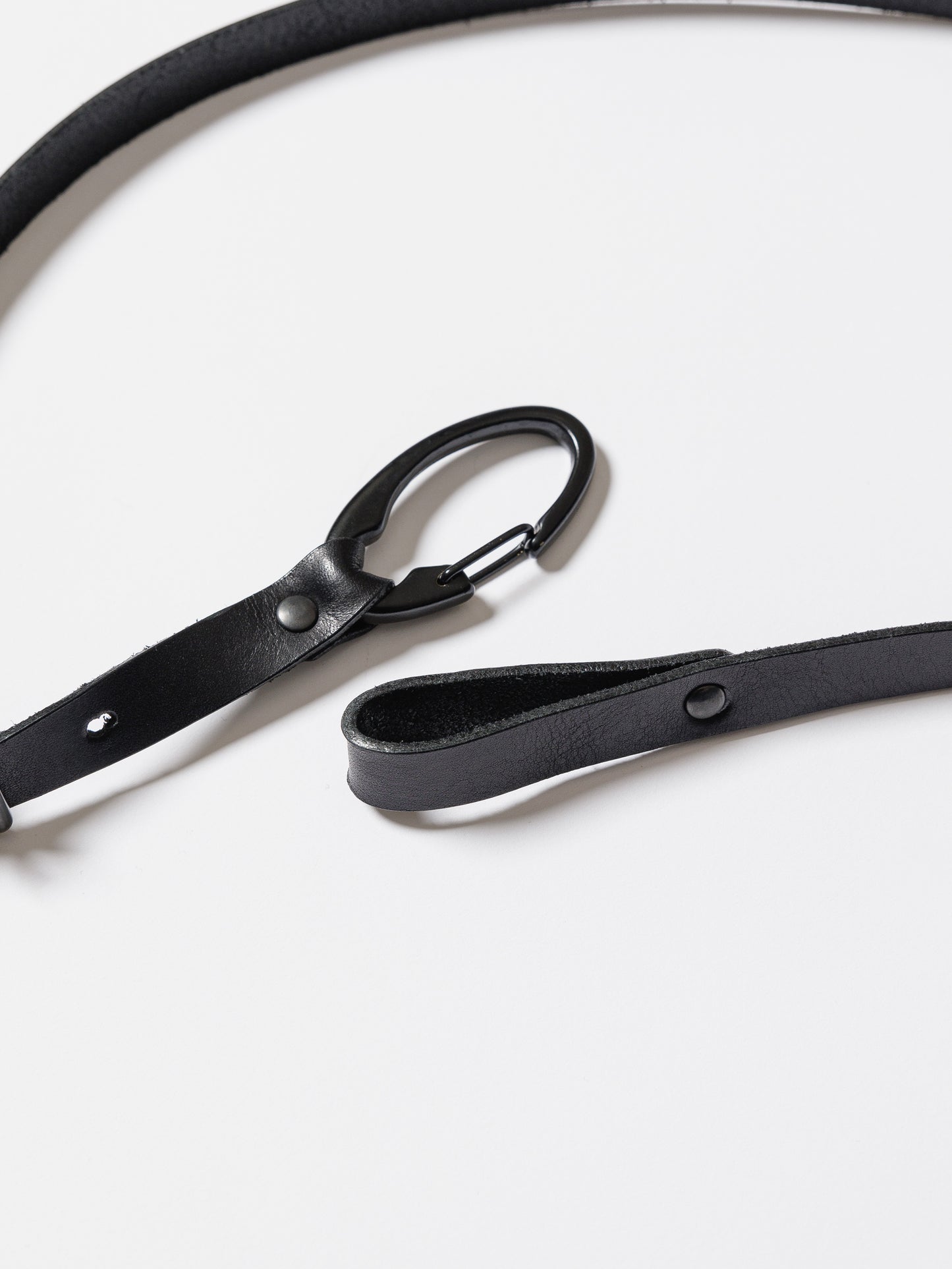 
                  
                    NARROW LEATHER BELT
                  
                