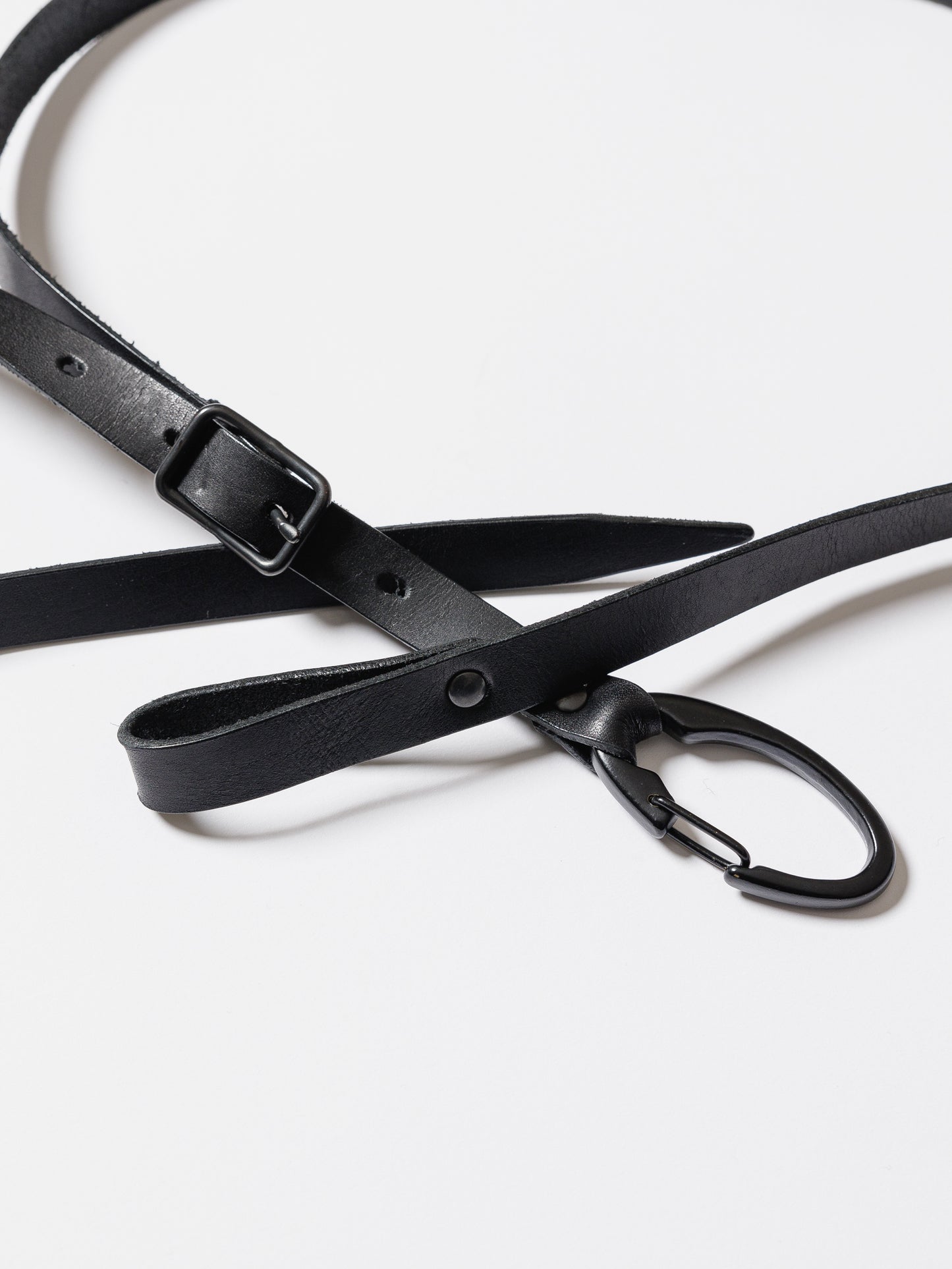 
                  
                    NARROW LEATHER BELT
                  
                