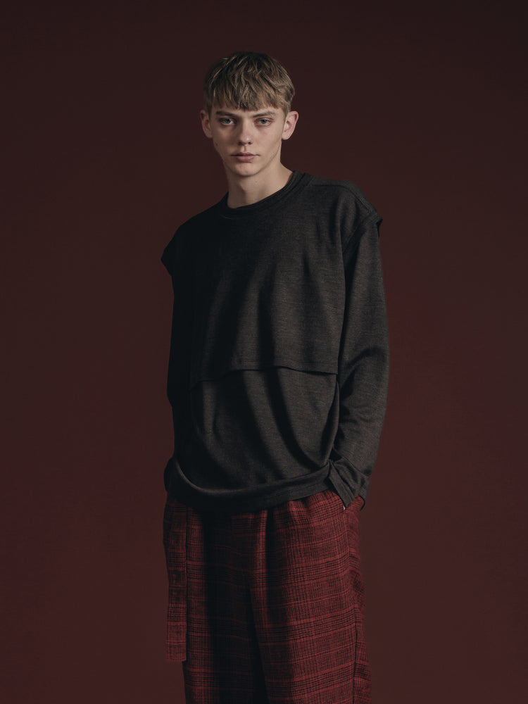 
                  
                    WOOL JERSEY LAYERD L/S T-SHIRT
                  
                