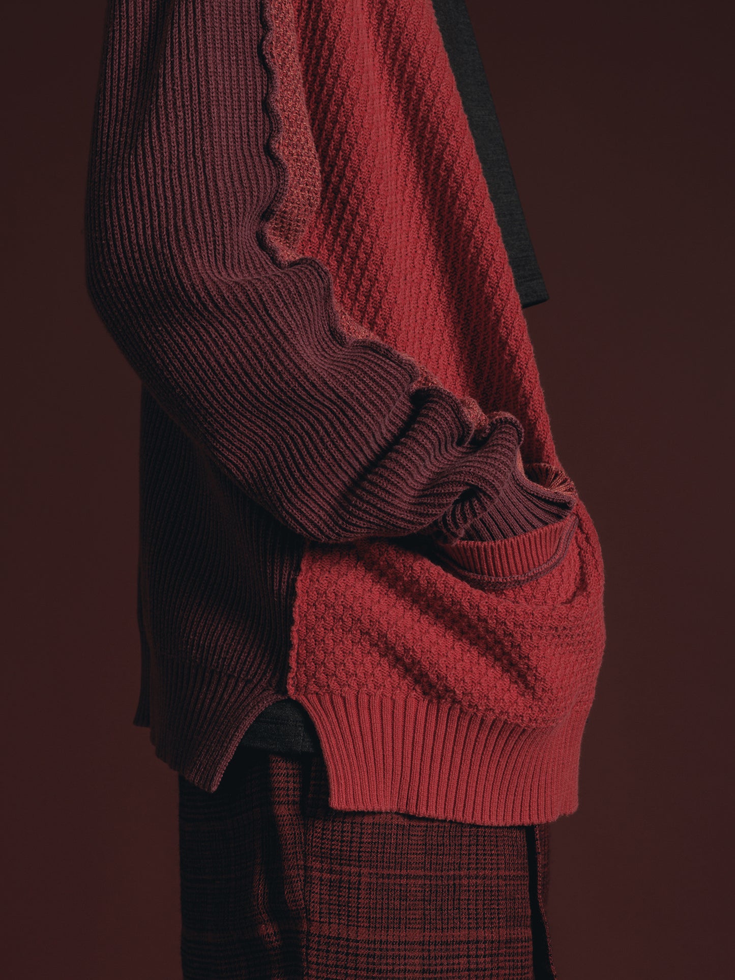 
                  
                    FADING FRAGMENT CARDIGAN
                  
                