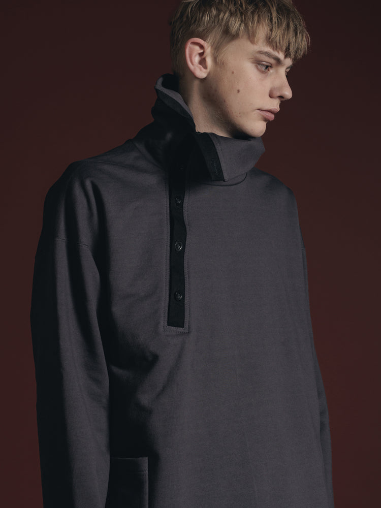 
                  
                    SWEAT PULLOVER SHIRT
                  
                