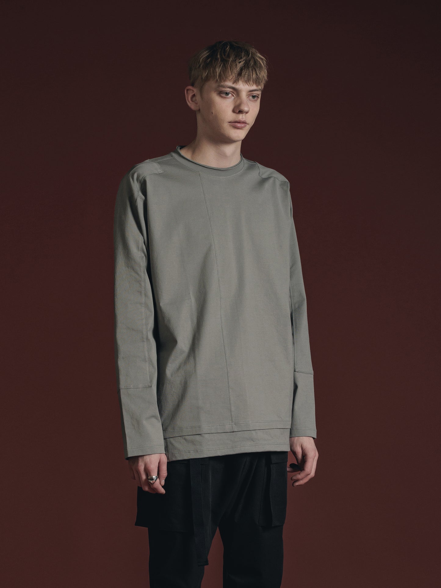 
                  
                    COTTON JERSEY L/S T-SHIRT
                  
                