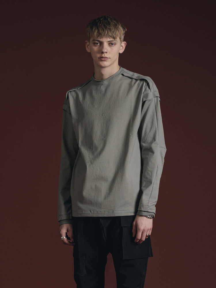 
                  
                    COTTON JERSEY LAYERED L/S T-SHIRT
                  
                