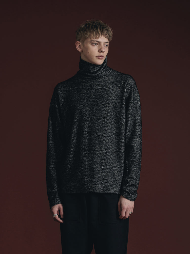 
                  
                    WOOL MIX JERSEY TURTLE-NECK L/S
                  
                