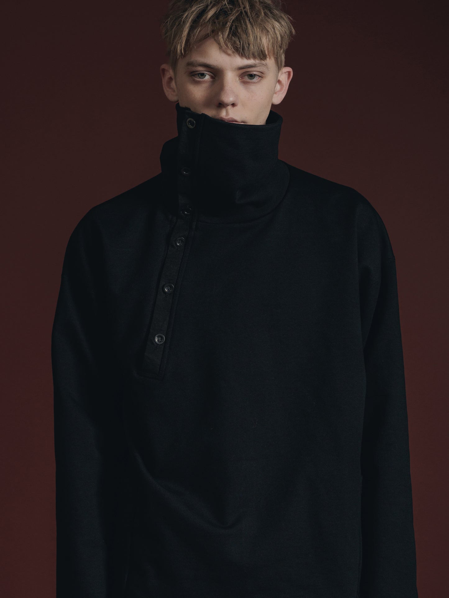 
                  
                    SWEAT PULLOVER SHIRT
                  
                