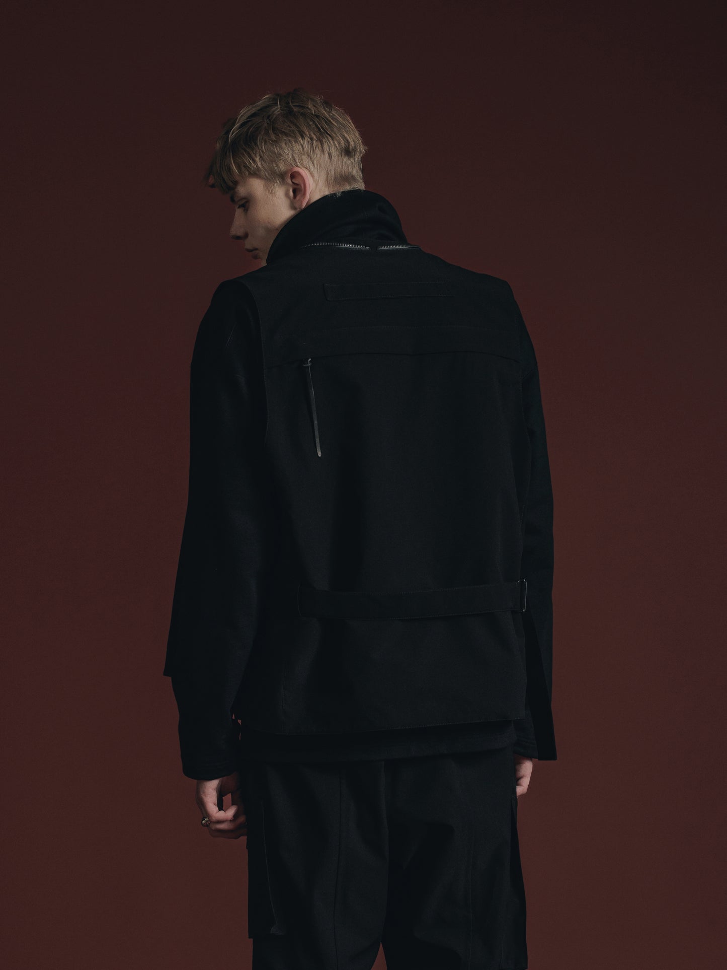 
                  
                    WATER REPELLENT VEST
                  
                