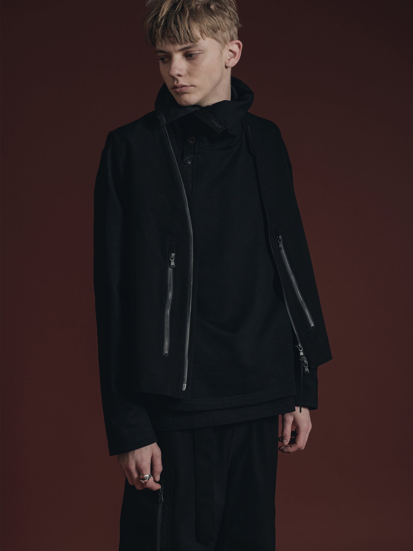 
                  
                    WATER REPELLENT VEST
                  
                