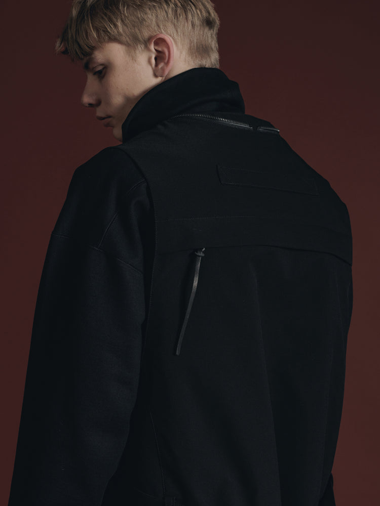 
                  
                    WATER REPELLENT VEST
                  
                