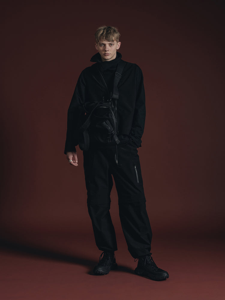 
                  
                    WATER REPELLENT VEST
                  
                