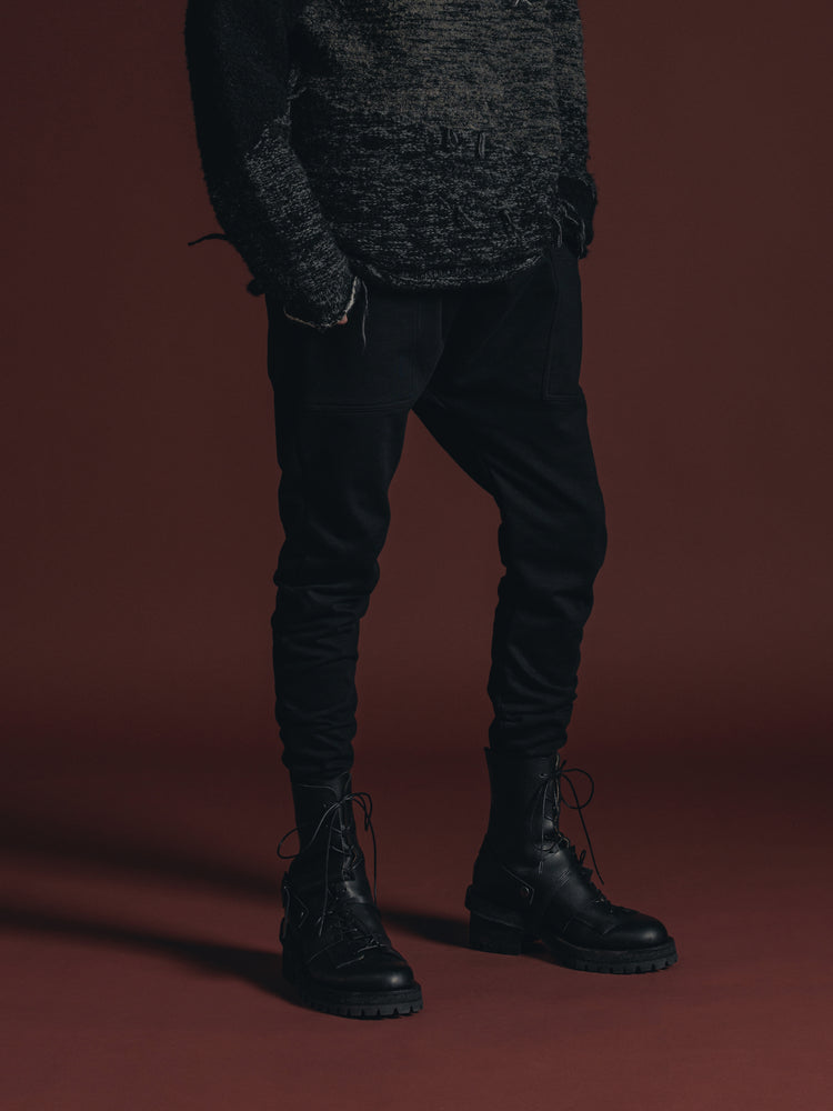 
                  
                    SWEAT SLIM PANTS
                  
                