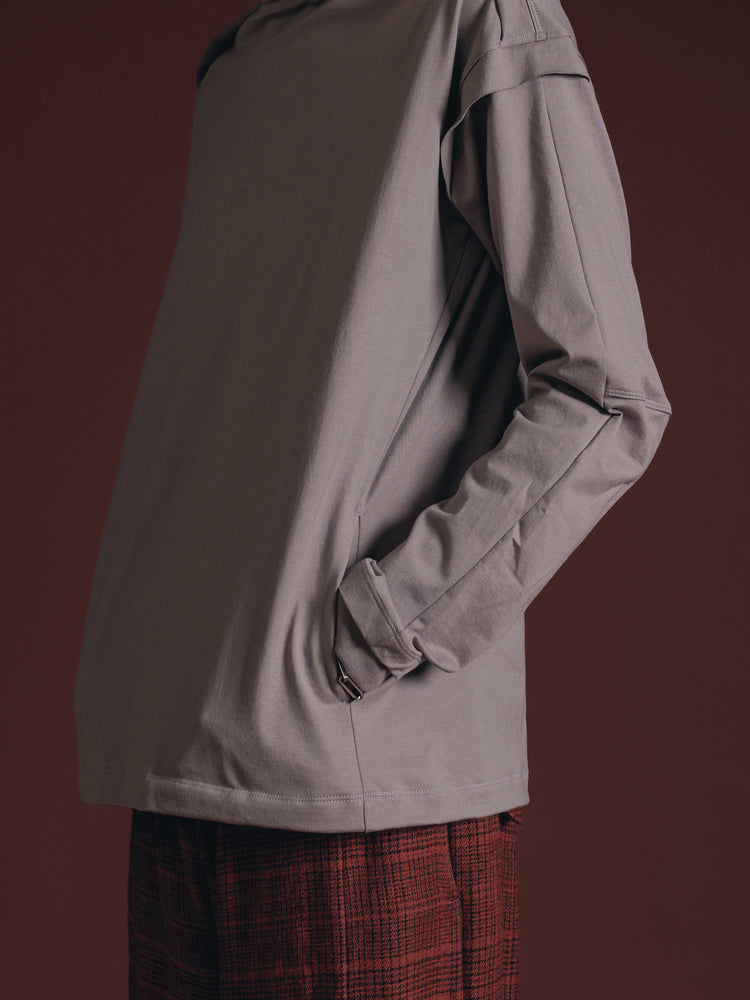 
                  
                    COTTON JERSEY LAYERED L/S T-SHIRT
                  
                