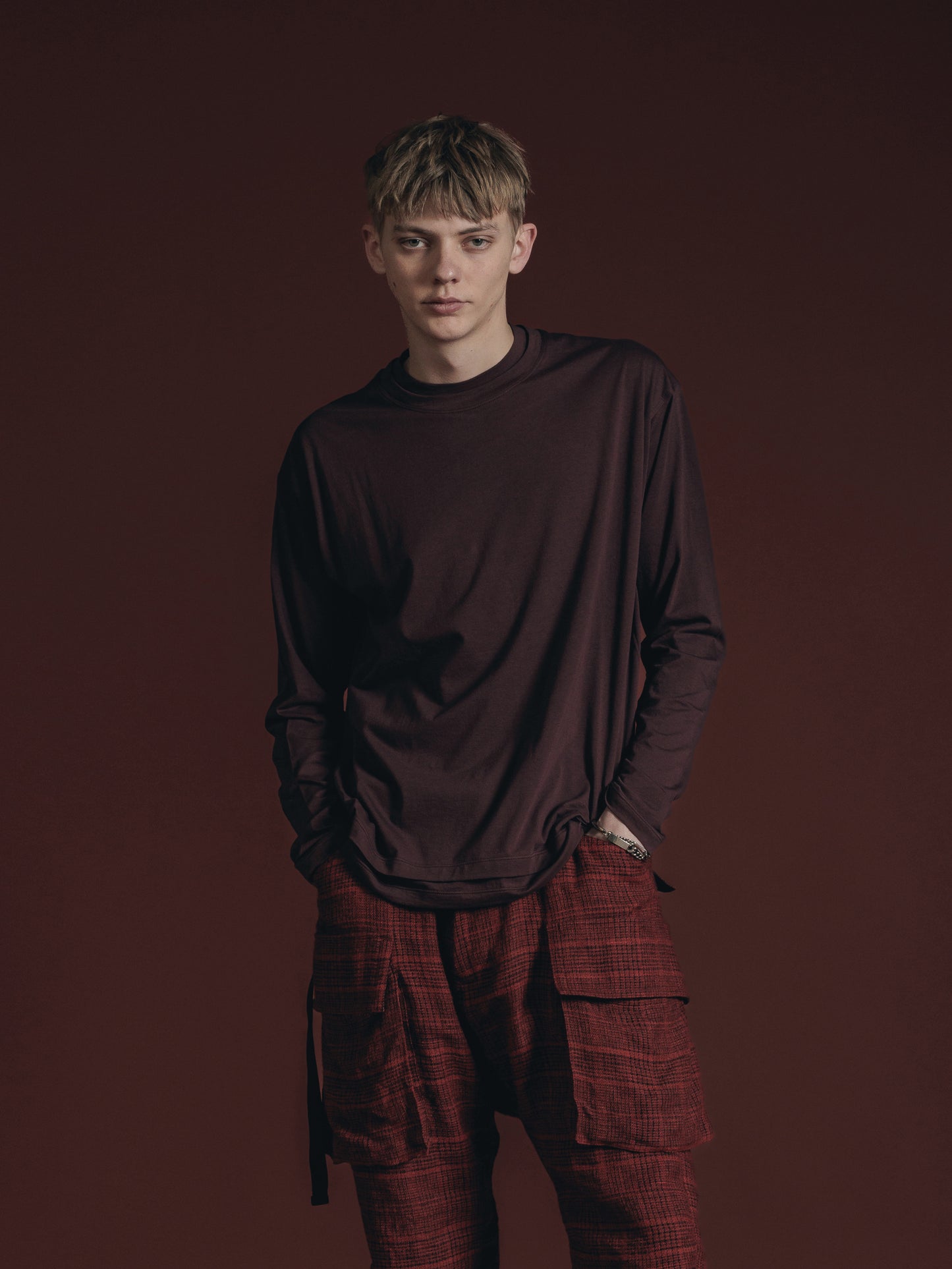 
                  
                    COTTON/CASHMERE LONG SLEEVE T
                  
                