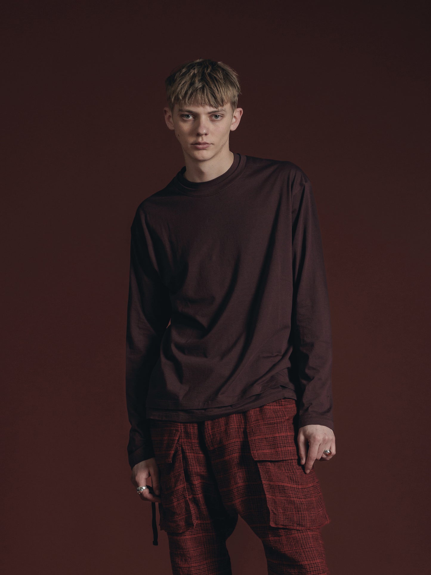 
                  
                    COTTON/CASHMERE LONG SLEEVE T
                  
                