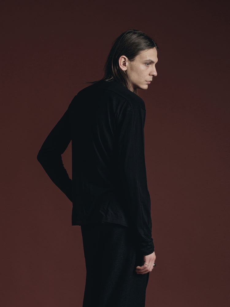 
                  
                    COTTON/CASHMERE LONG SLEEVE T
                  
                