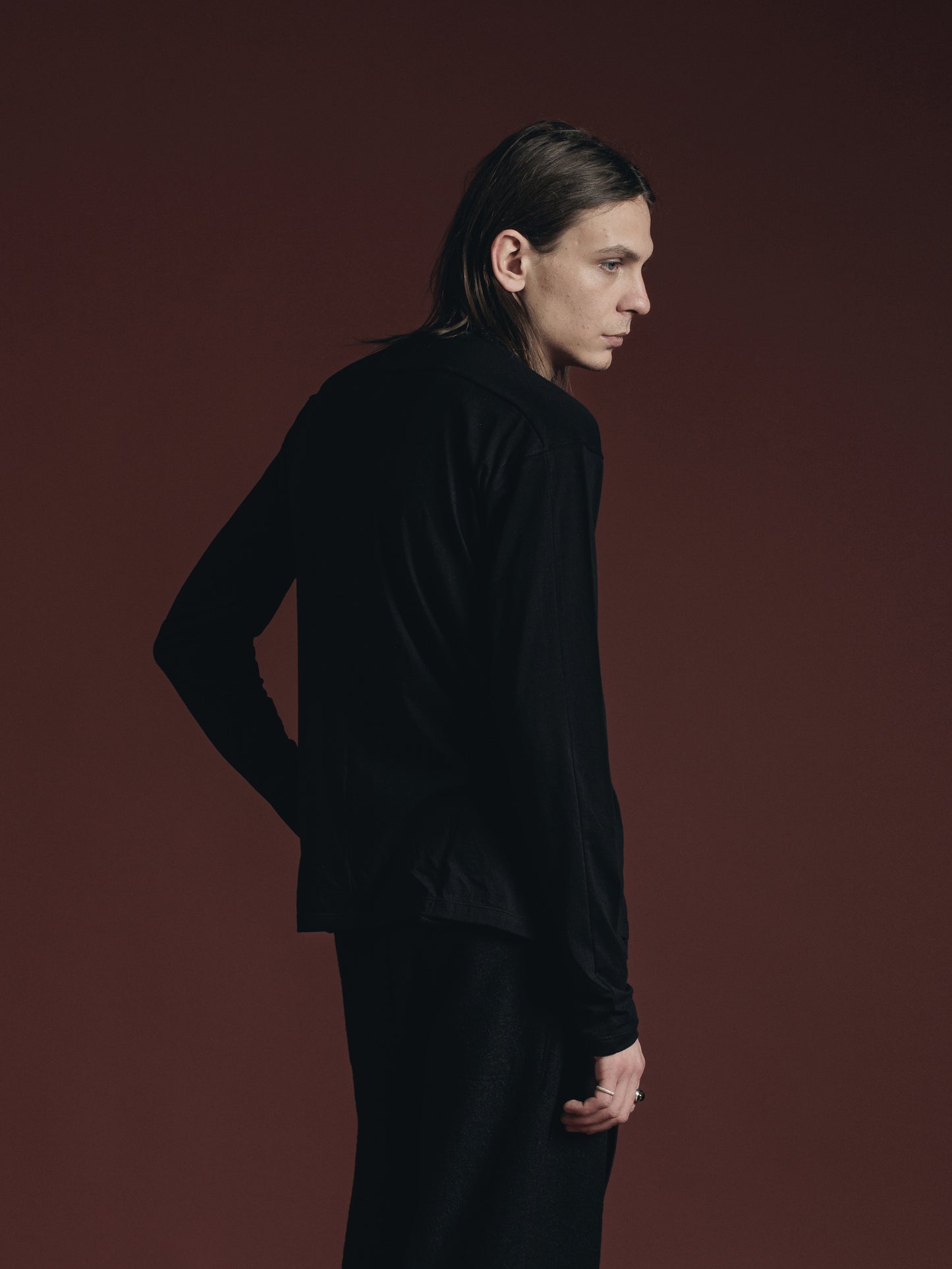 
                  
                    COTTON/CASHMERE LONG SLEEVE T
                  
                