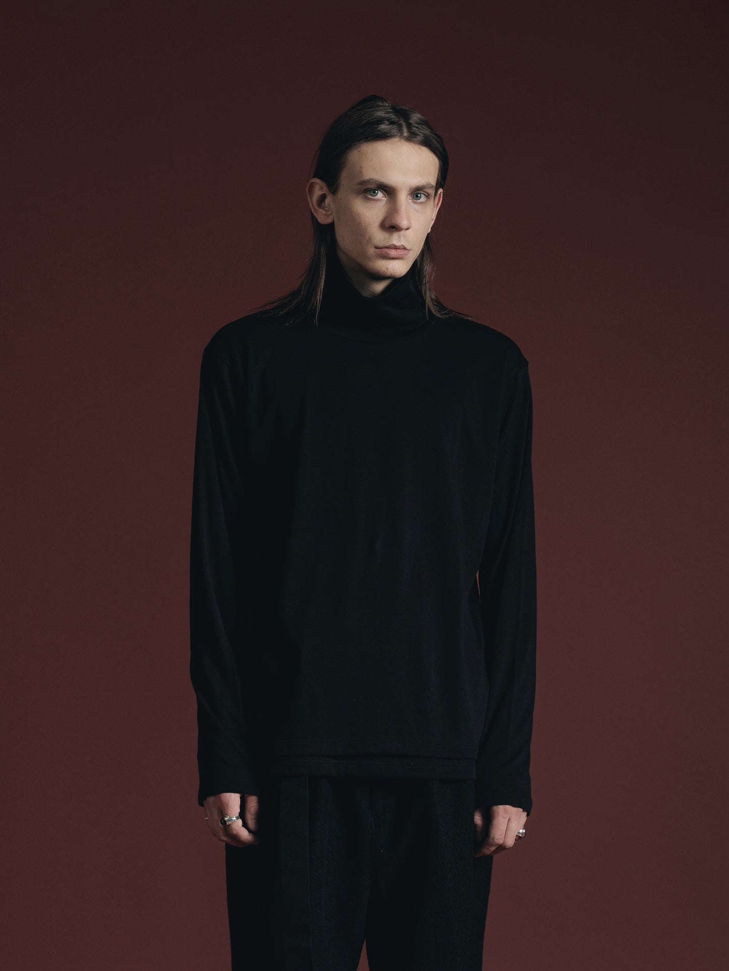 
                  
                    COTTON/CASHMERE TURTLE-NECK L/S
                  
                