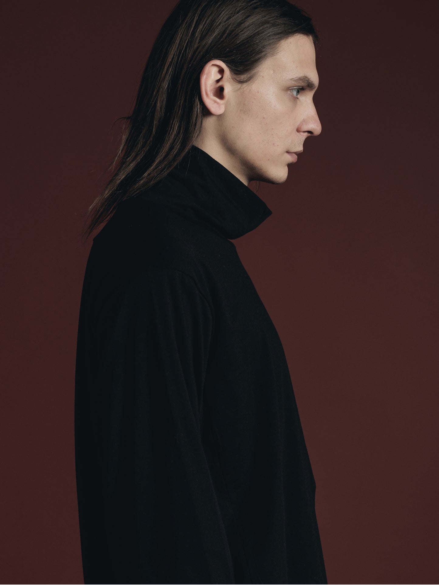 
                  
                    COTTON/CASHMERE TURTLE-NECK L/S
                  
                
