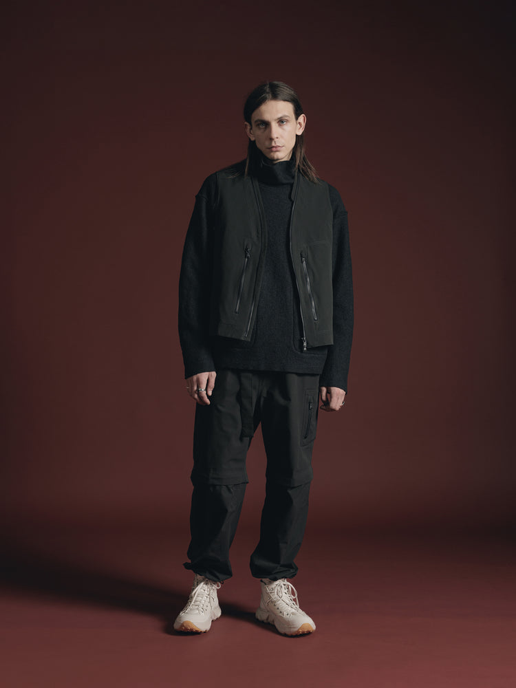 
                  
                    WATER REPELLENT VEST
                  
                