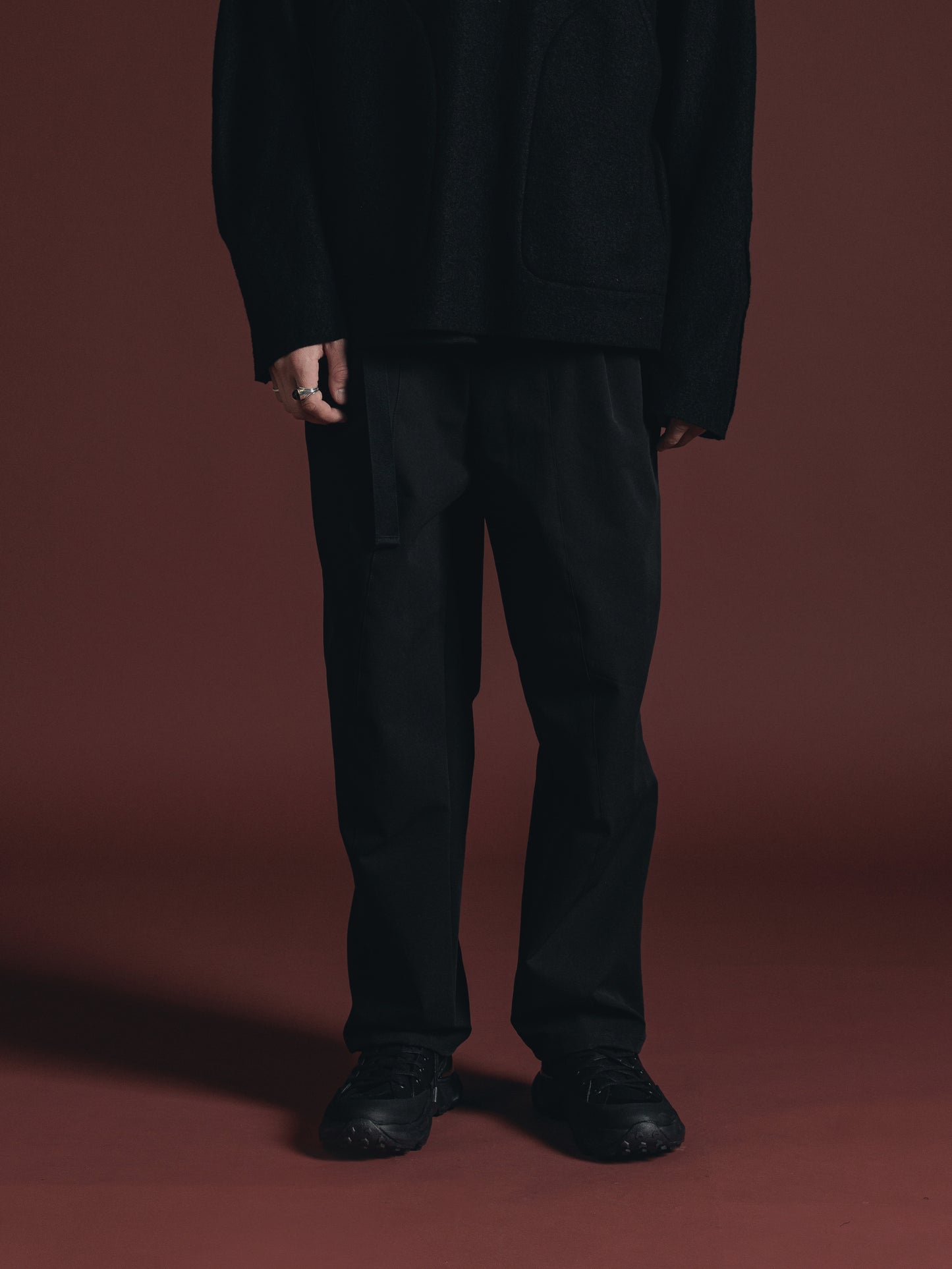 
                  
                    WATER REPELLENCY WIDE TROUSERS
                  
                