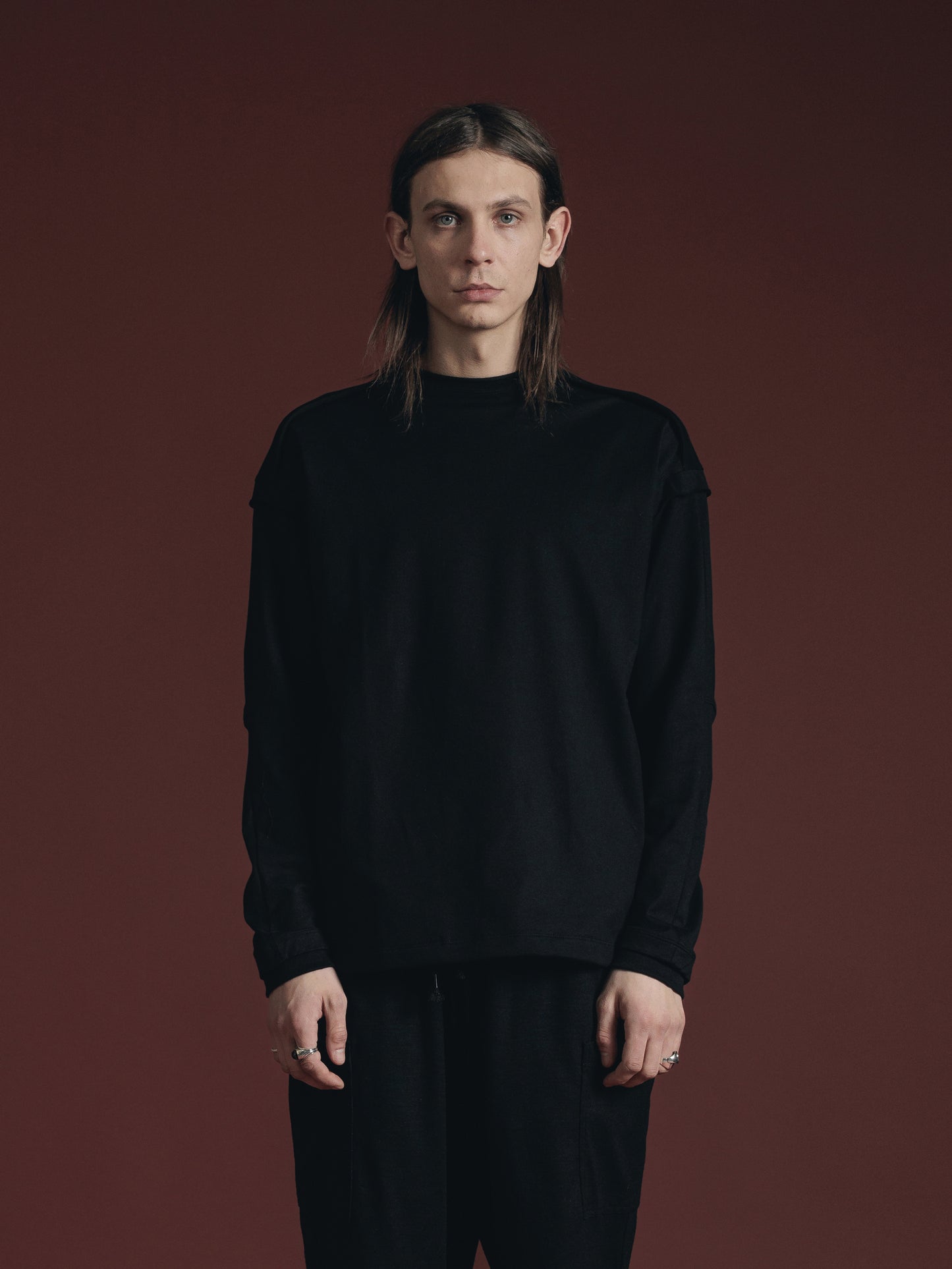 
                  
                    COTTON JERSEY LAYERED L/S T-SHIRT
                  
                