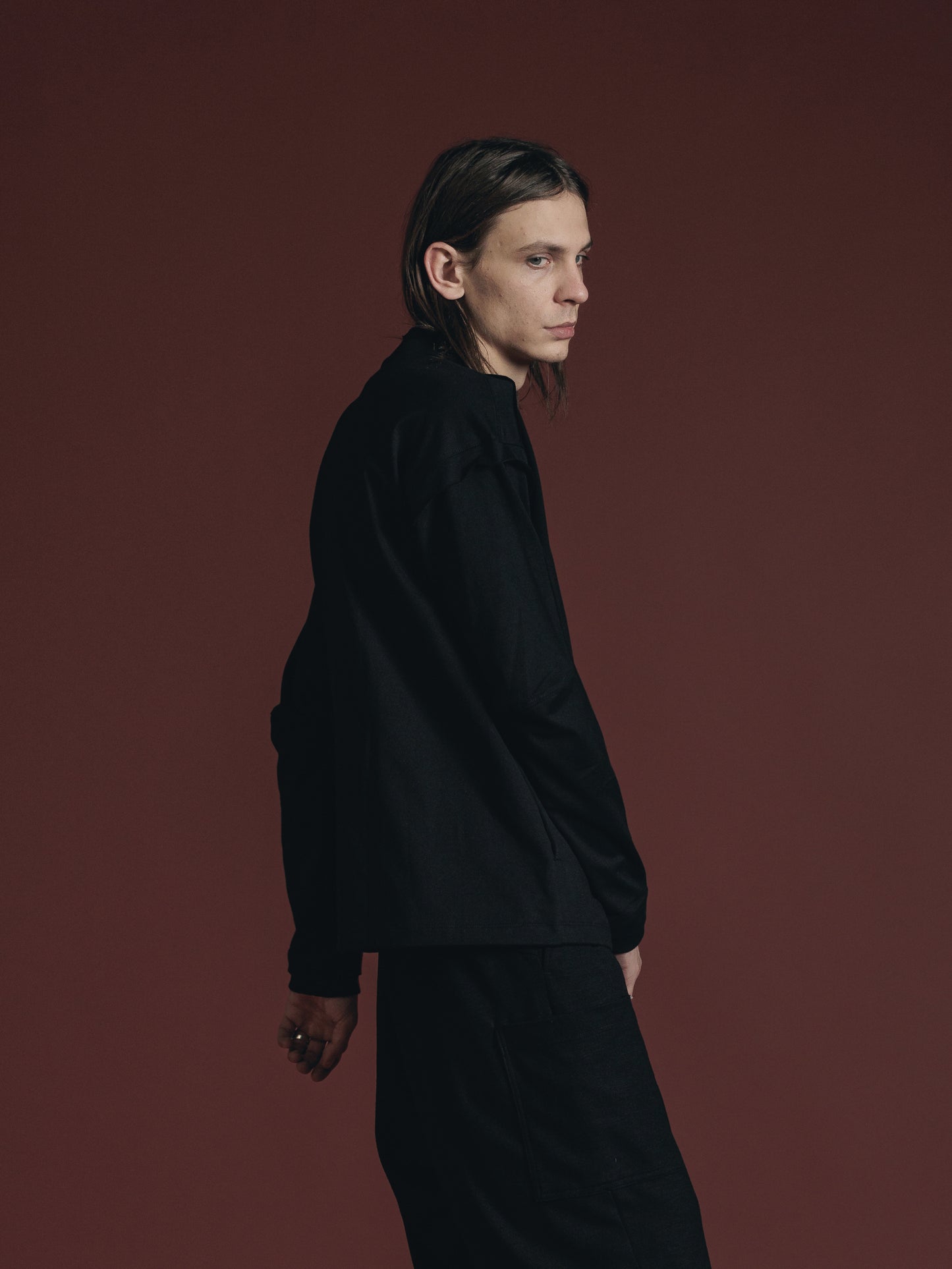 
                  
                    COTTON JERSEY LAYERED L/S T-SHIRT
                  
                