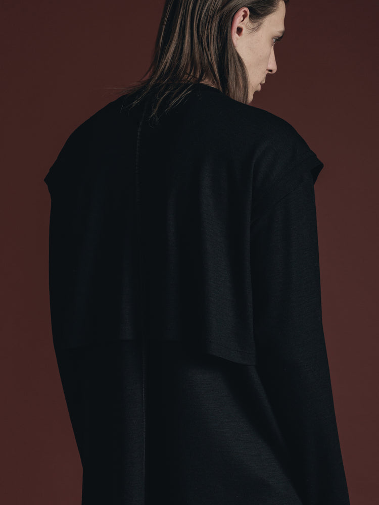 
                  
                    WOOL JERSEY LAYERD L/S T-SHIRT
                  
                