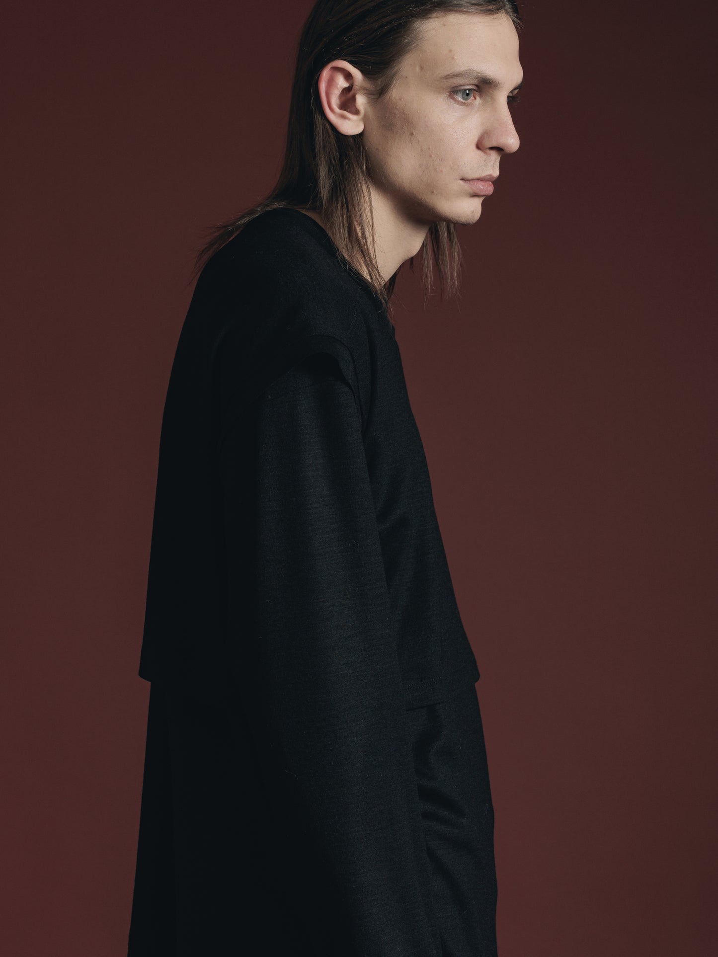 
                  
                    WOOL JERSEY LAYERD L/S T-SHIRT
                  
                