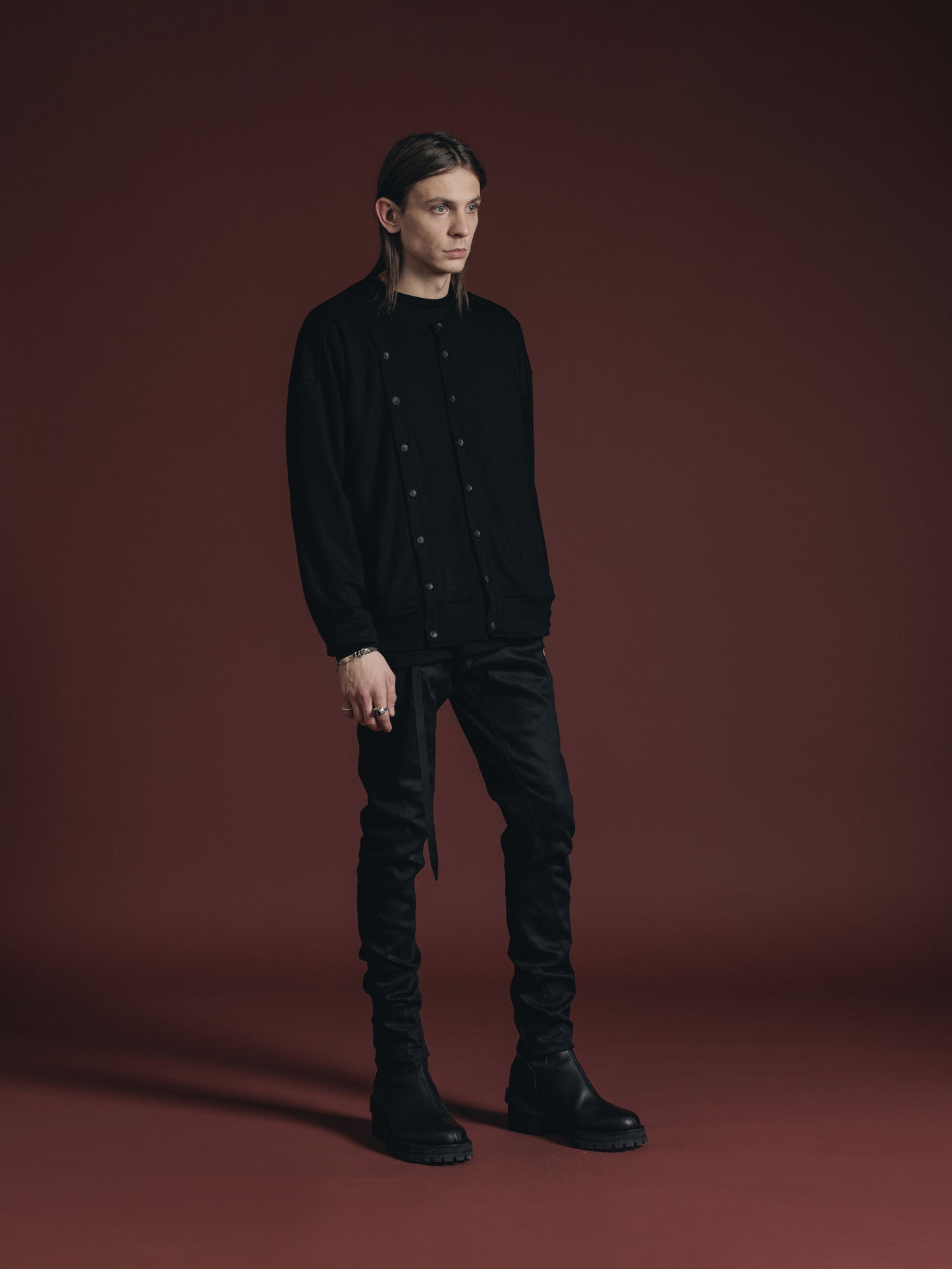 
                  
                    BLACK SLIM JEANS
                  
                