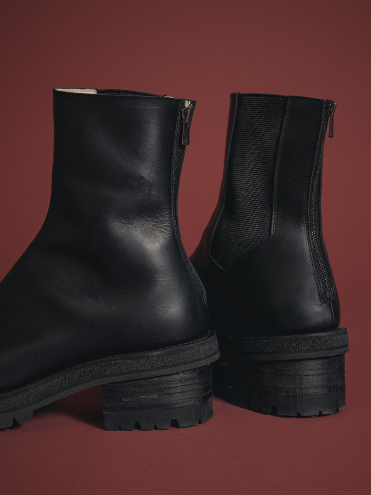 
                  
                    BACK ZIP-UP BOOTS
                  
                
