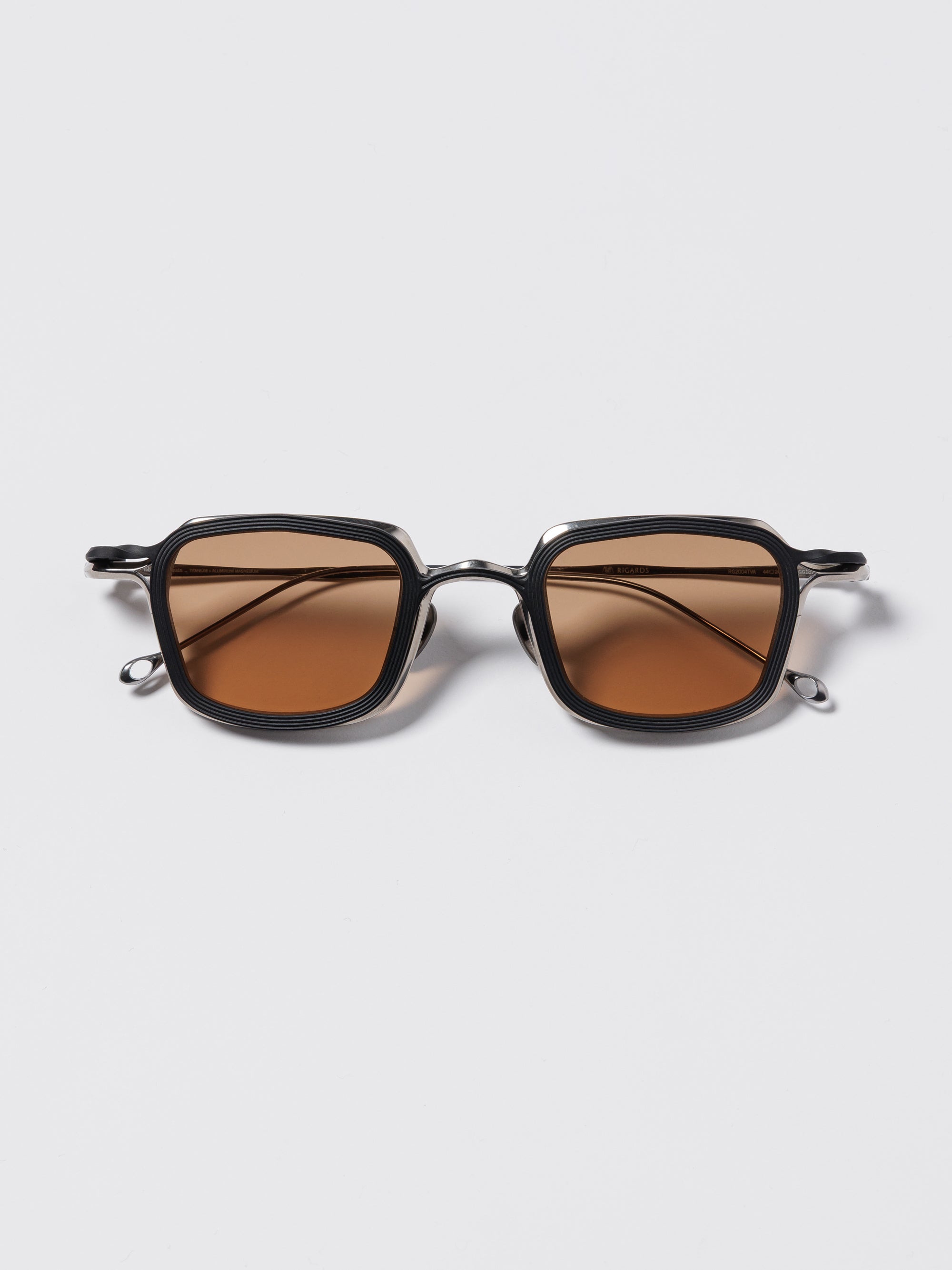 The viridi Anne サングラス EYEWEAR – The Viridi-anne