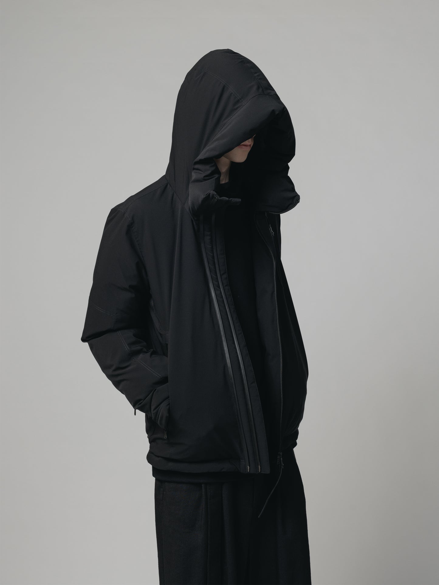 
                  
                    EXCLUSIVE HOODED DOWN JACKET
                  
                