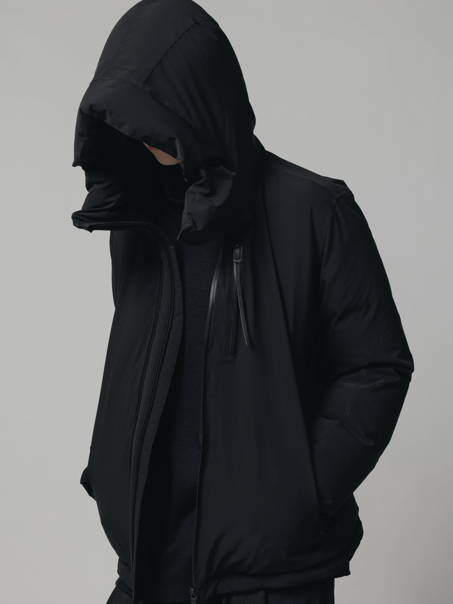 
                  
                    EXCLUSIVE HOODED DOWN JACKET
                  
                