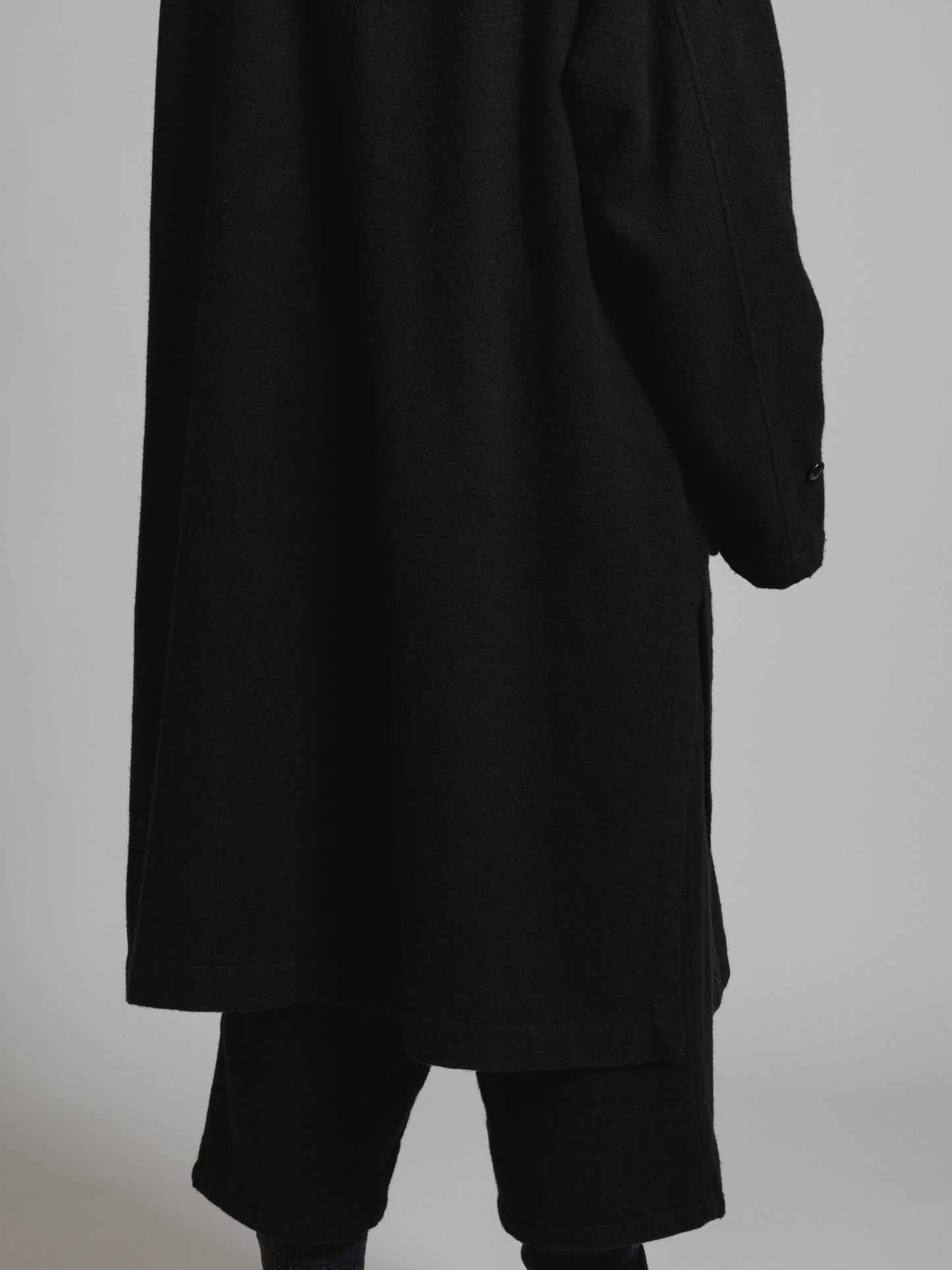 
                  
                    OBJECT DYE WOOL HOODED COAT
                  
                