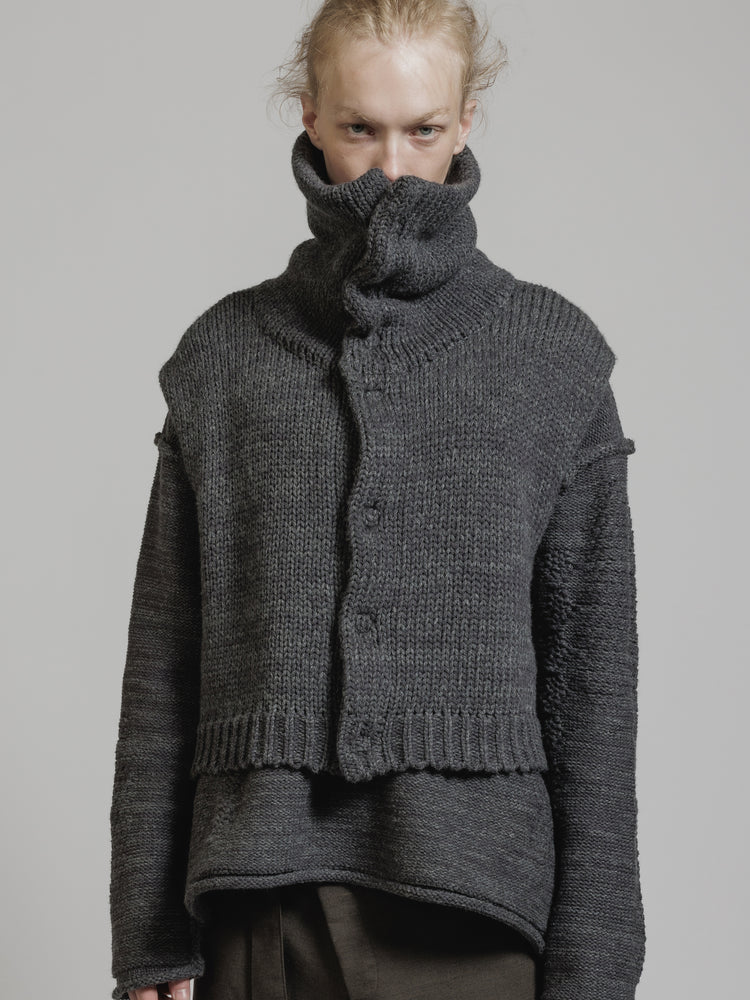
                  
                    HIGH NECK KNIT VEST
                  
                