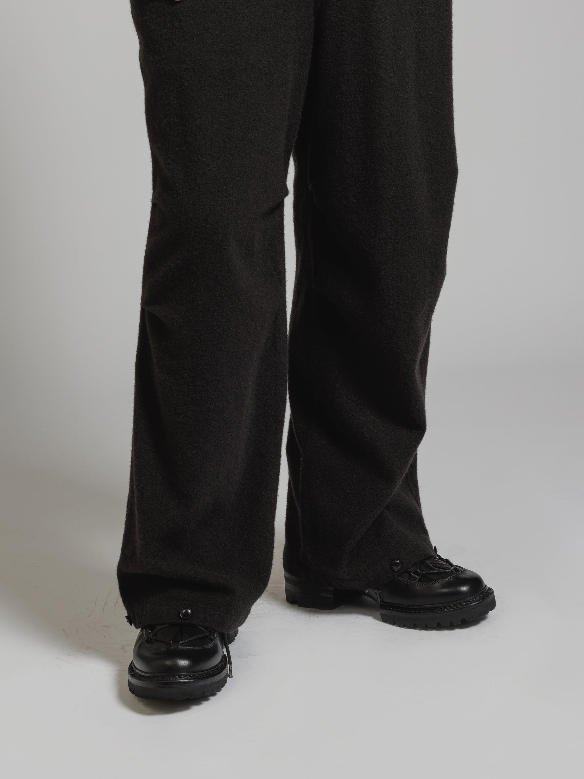 the viridi-anne レイヤードウールジョガーパンツ the viridi-anne