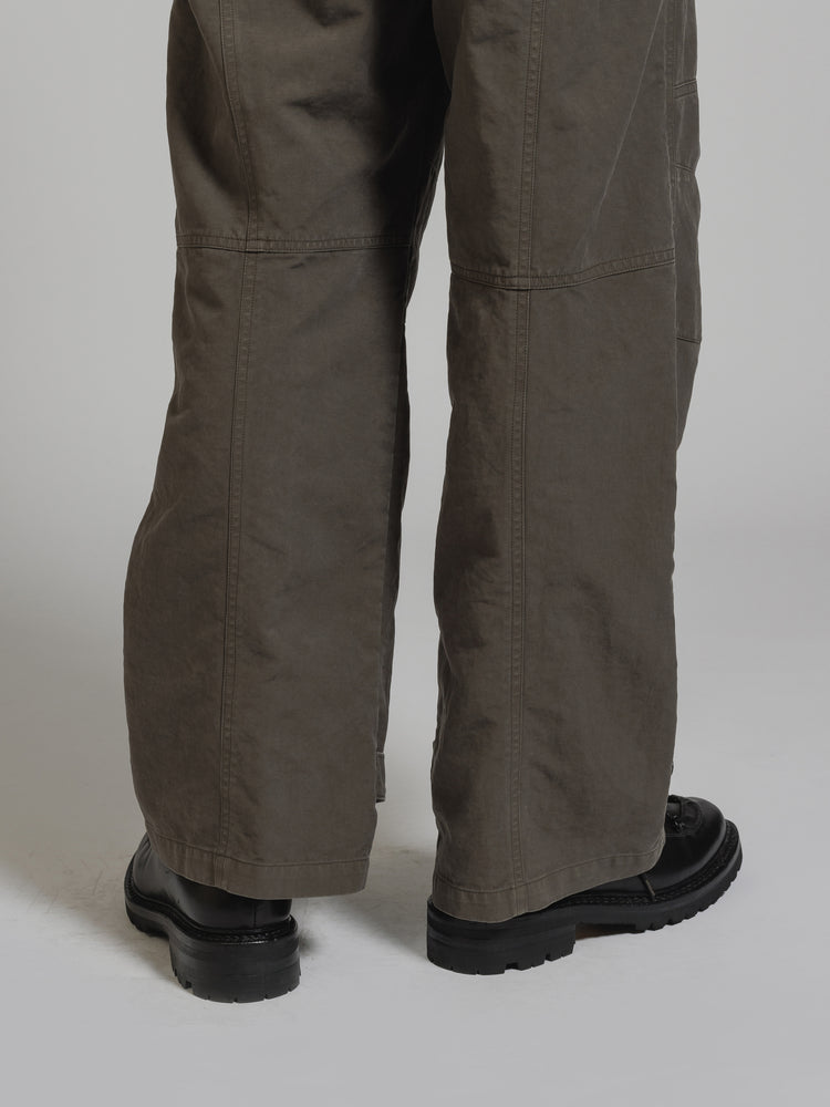 
                  
                    GARMENT DYE COTTON WIDE PANTS
                  
                