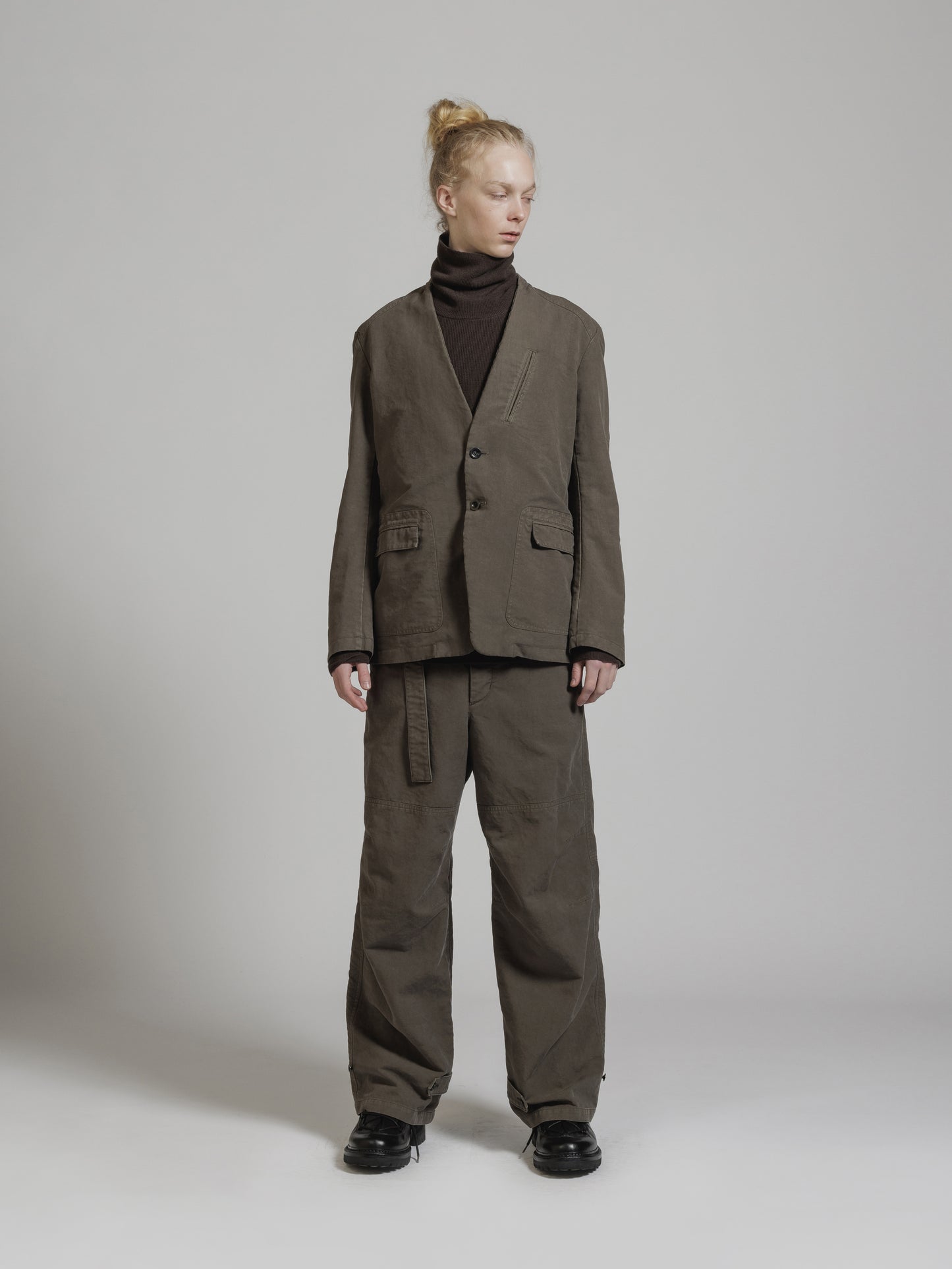 
                  
                    GARMENT DYE COTTON WIDE PANTS
                  
                