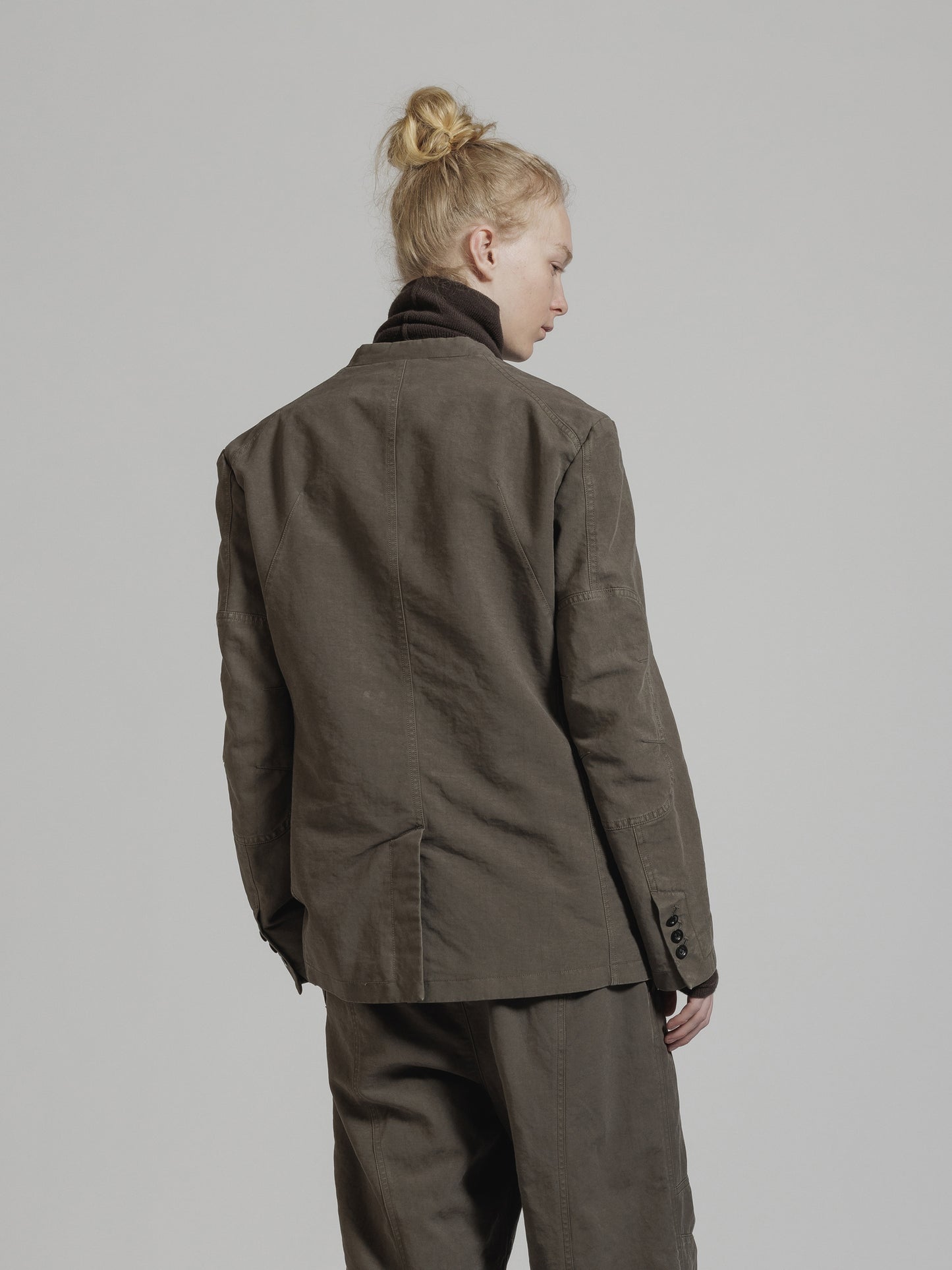 
                  
                    GARMENT DYE COTTON COLLARLESS BLAZER
                  
                