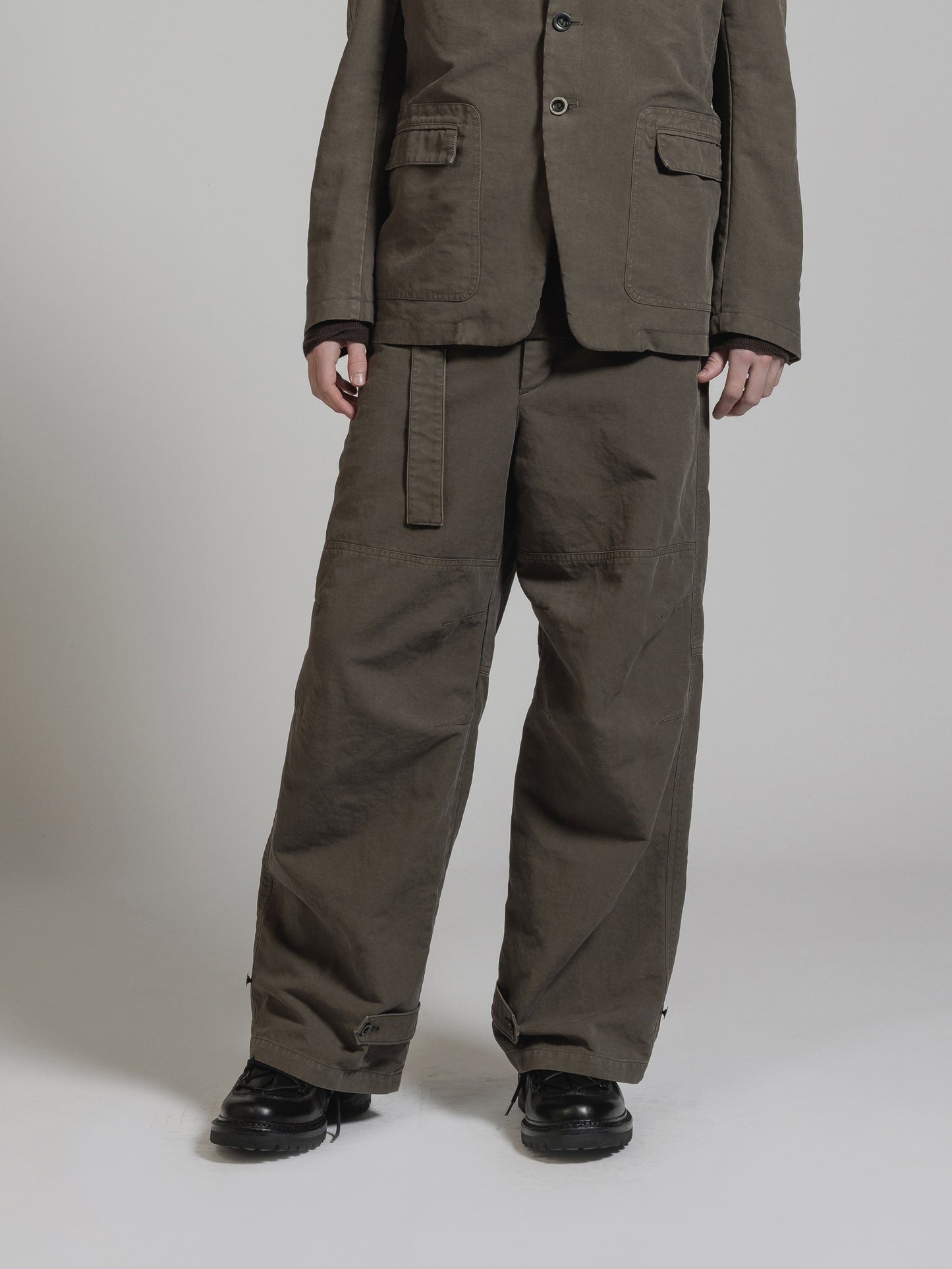 
                  
                    GARMENT DYE COTTON WIDE PANTS
                  
                