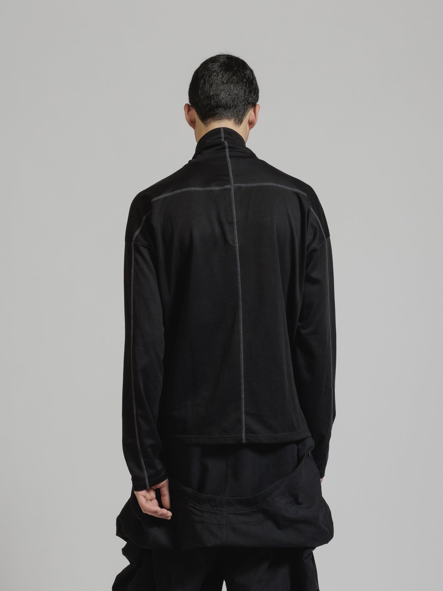 
                  
                    COTTON SMOOTH TURTLENECK L/S
                  
                