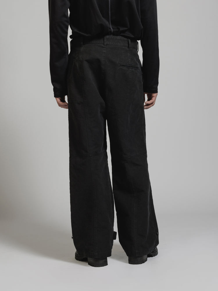 
                  
                    GARMENT DYE COTTON WIDE PANTS
                  
                