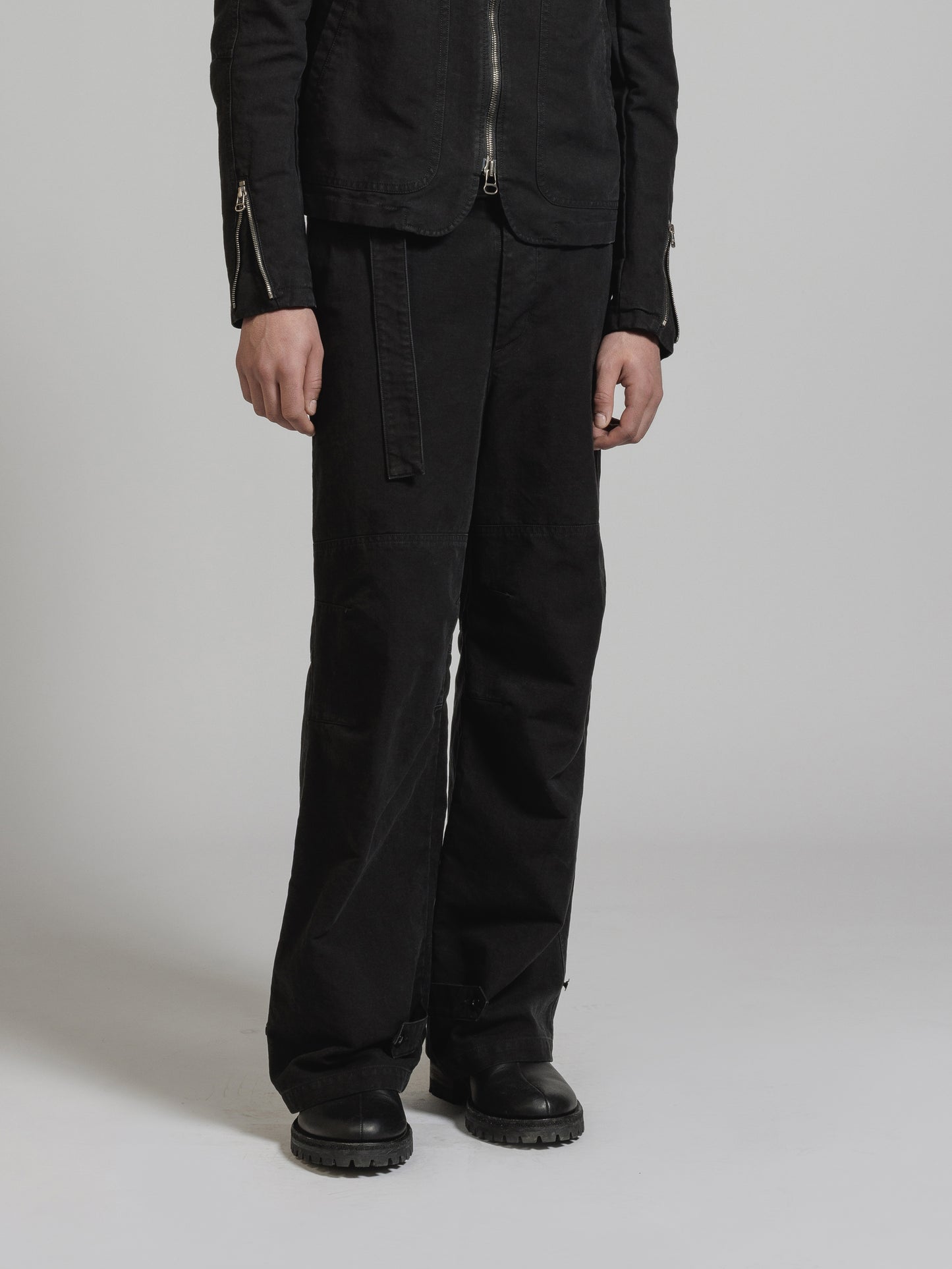 
                  
                    GARMENT DYE COTTON WIDE PANTS
                  
                