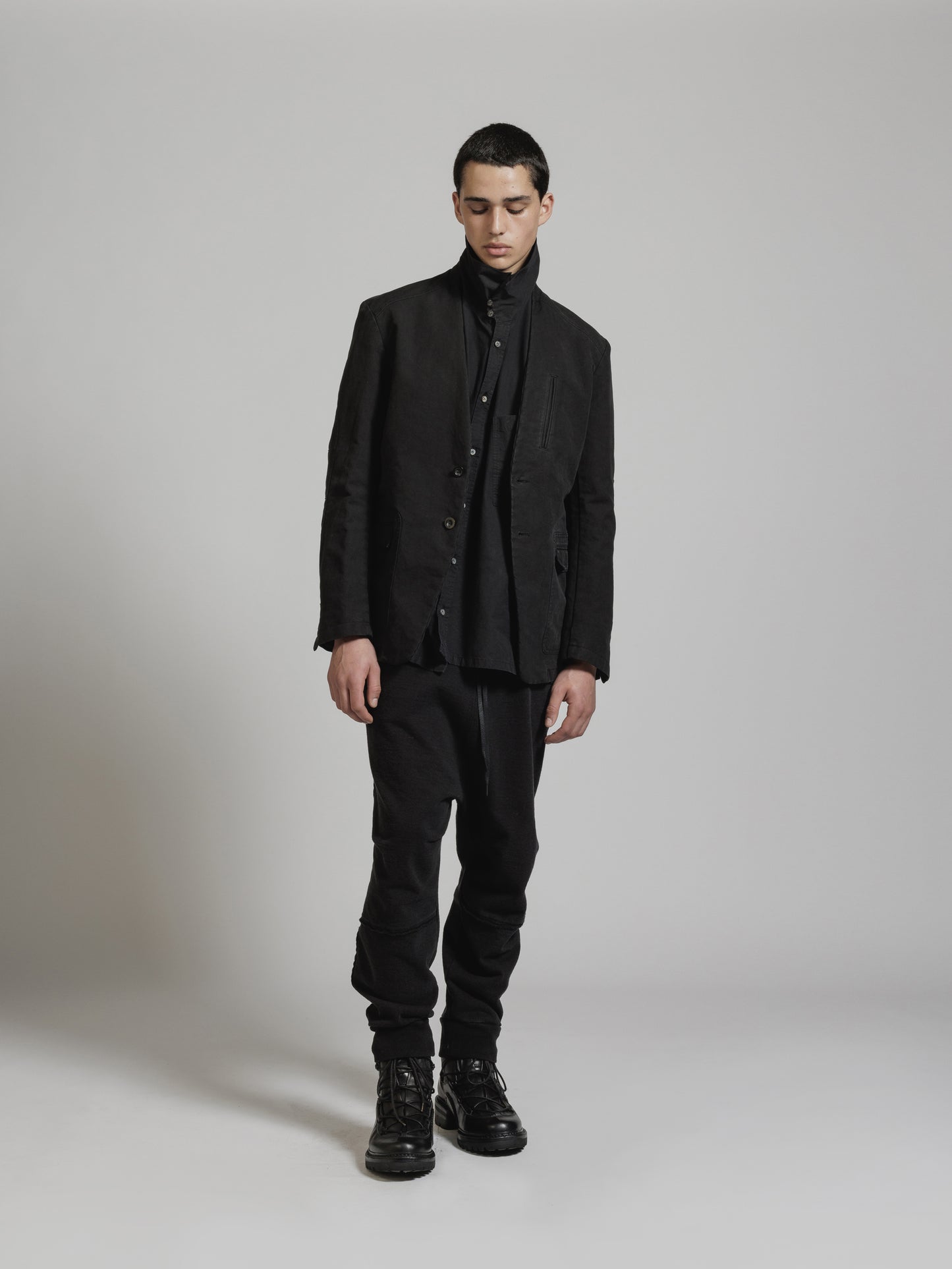 
                  
                    GARMENT DYE COTTON COLLARLESS BLAZER
                  
                