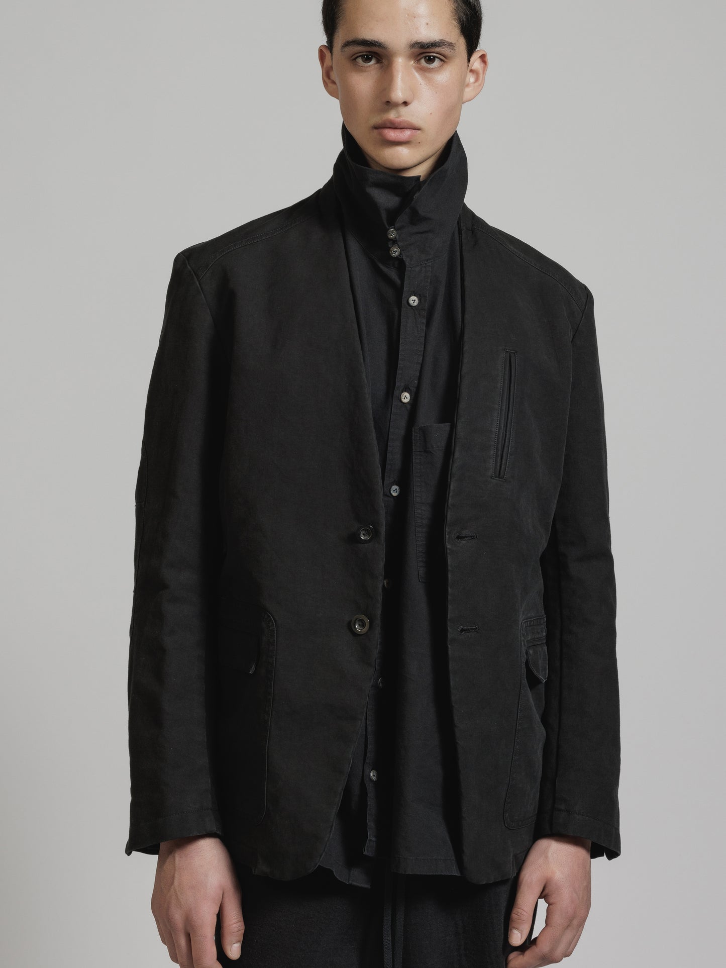 
                  
                    GARMENT DYE COTTON COLLARLESS BLAZER
                  
                