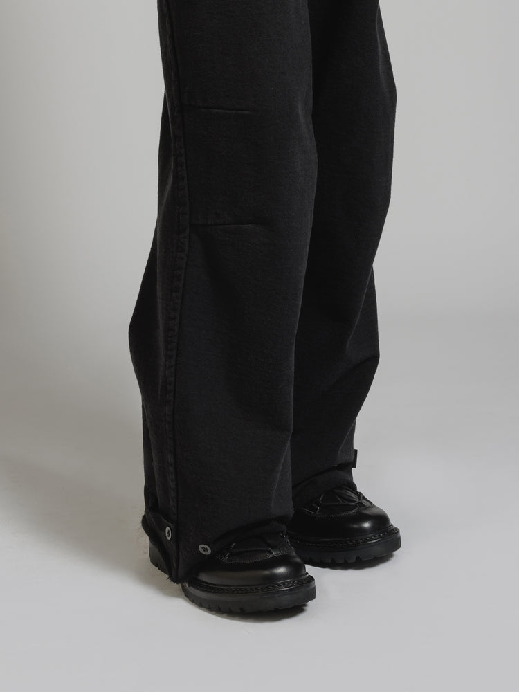 
                  
                    GARMENT DYE HEAVY JERSEY WIDE SWEAT PANTS
                  
                