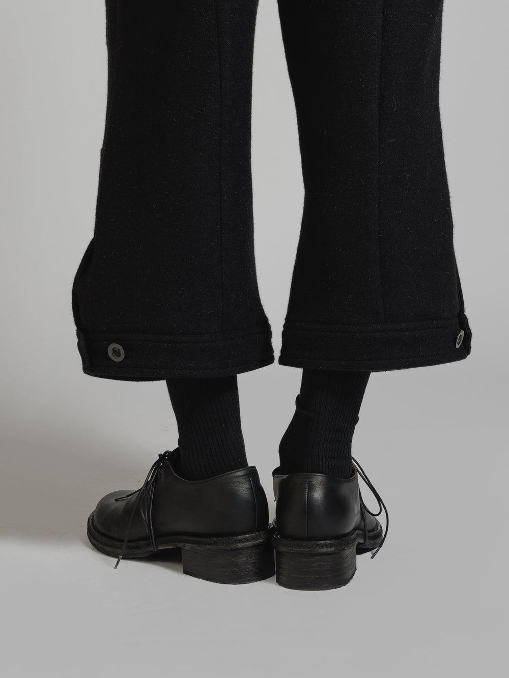 DIAGONAL LACE-UP DERBY SHOES